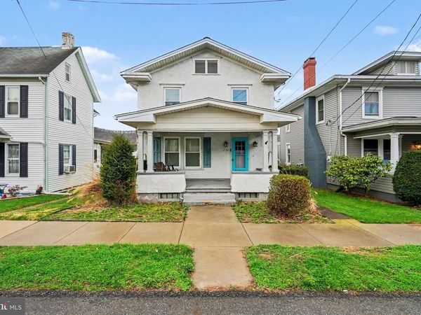 738 UNION STREET , MILLERSBURG, PA 17061