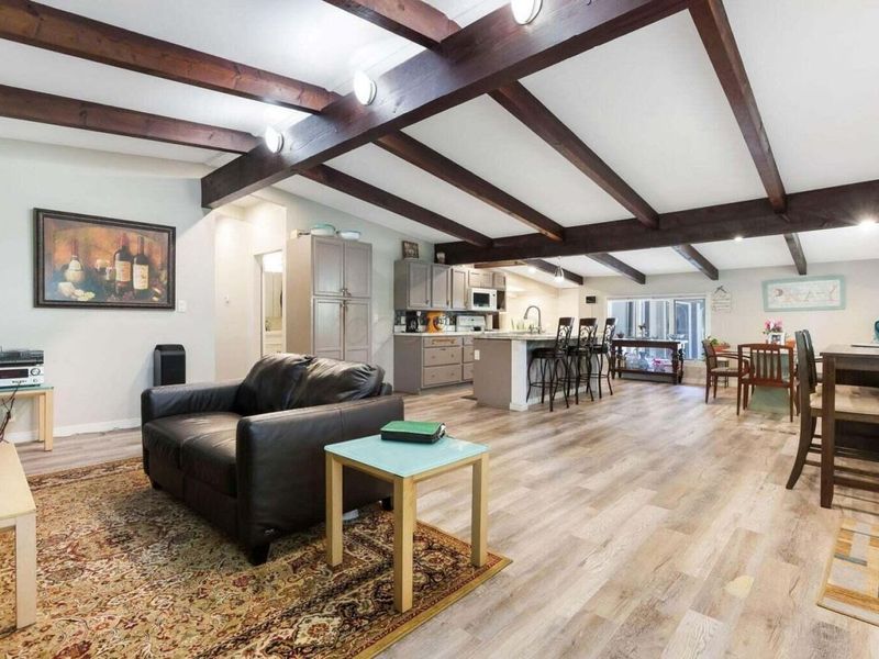 610 Military Road, Zanesville, OH 43701 Photo 2