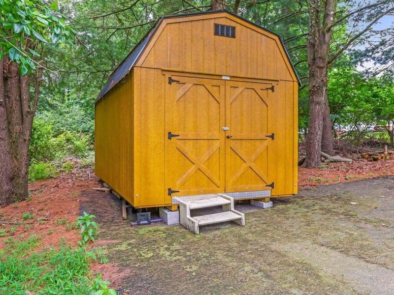 610 Military Road, Zanesville, OH 43701 Photo 27