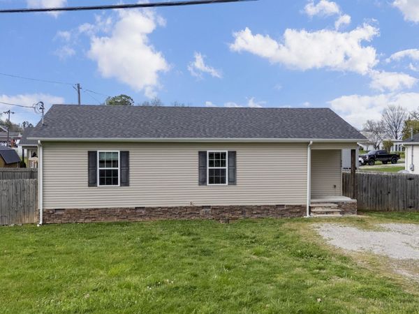 406 Cherry St , Decherd, TN 37324