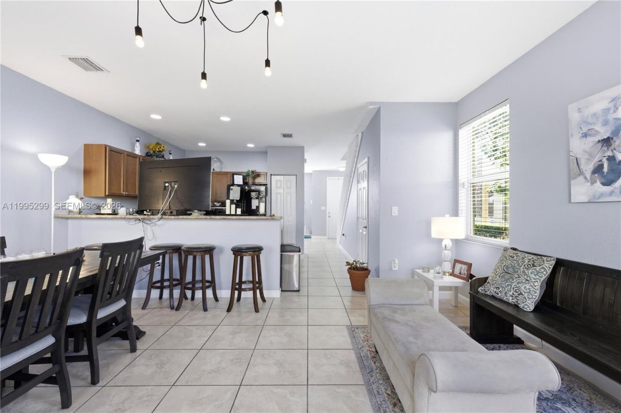 9113 SW 227th St, Unit 1, Cutler Bay, FL 33190 Photo