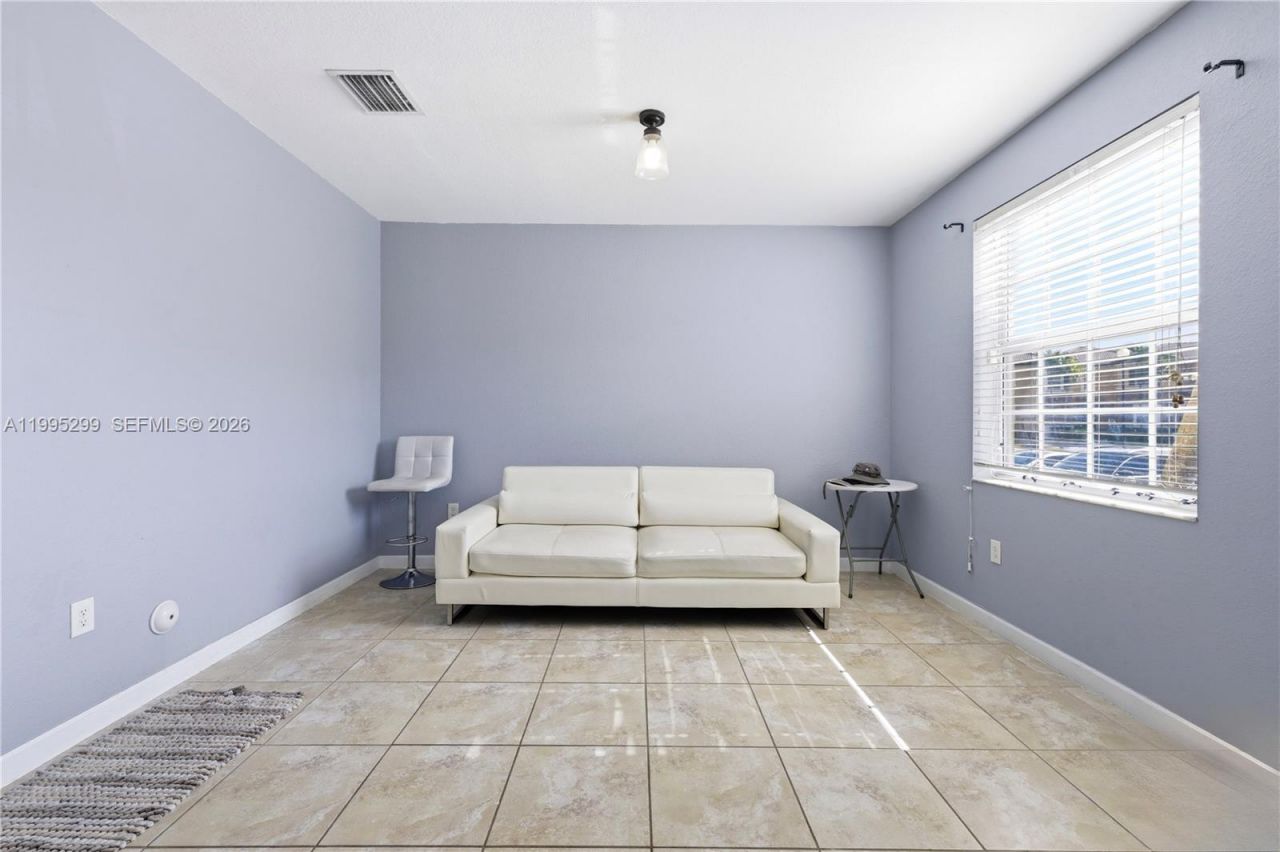 9113 SW 227th St, Unit 1, Cutler Bay, FL 33190 Photo