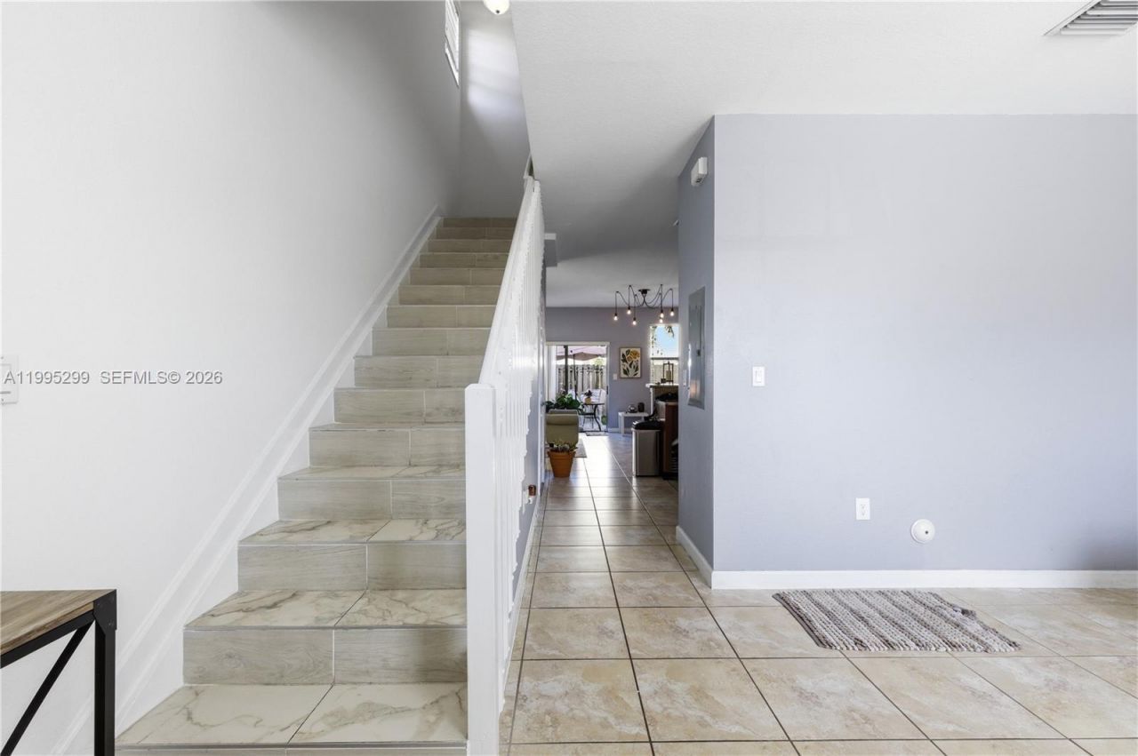 9113 SW 227th St, Unit 1, Cutler Bay, FL 33190 Photo