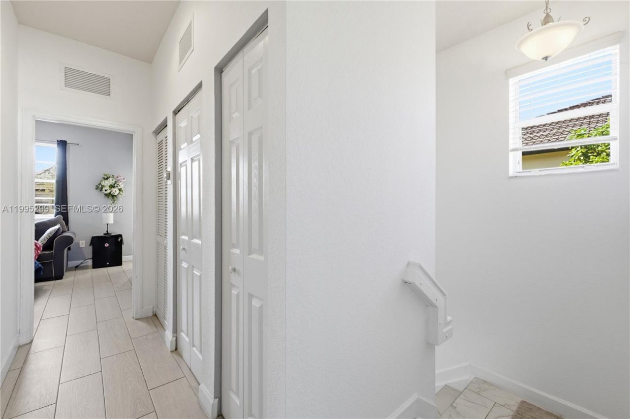 9113 SW 227th St, Unit 1, Cutler Bay, FL 33190 Photo