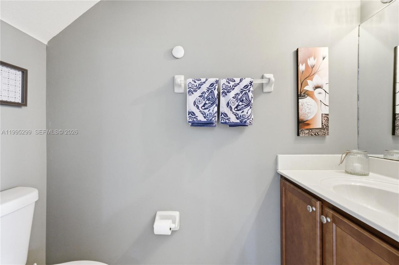 9113 SW 227th St, Unit 1, Cutler Bay, FL 33190 Photo