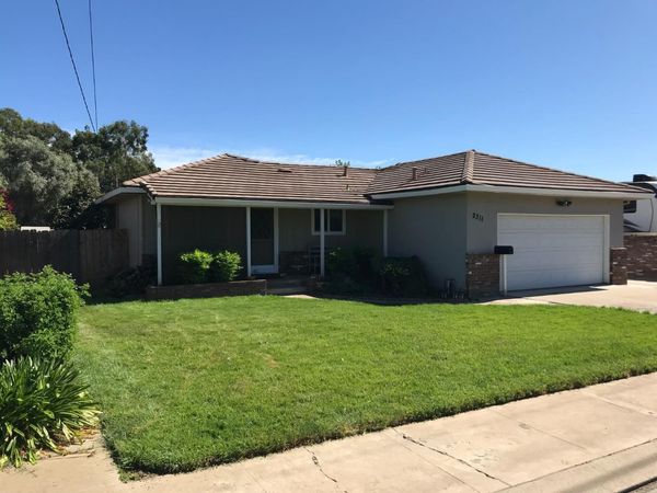 2311 Reile Ave, Escalon, CA 95320