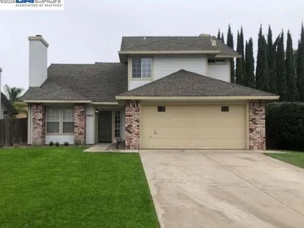 15055 Hollyhock Ct, Lathrop, CA 95330
