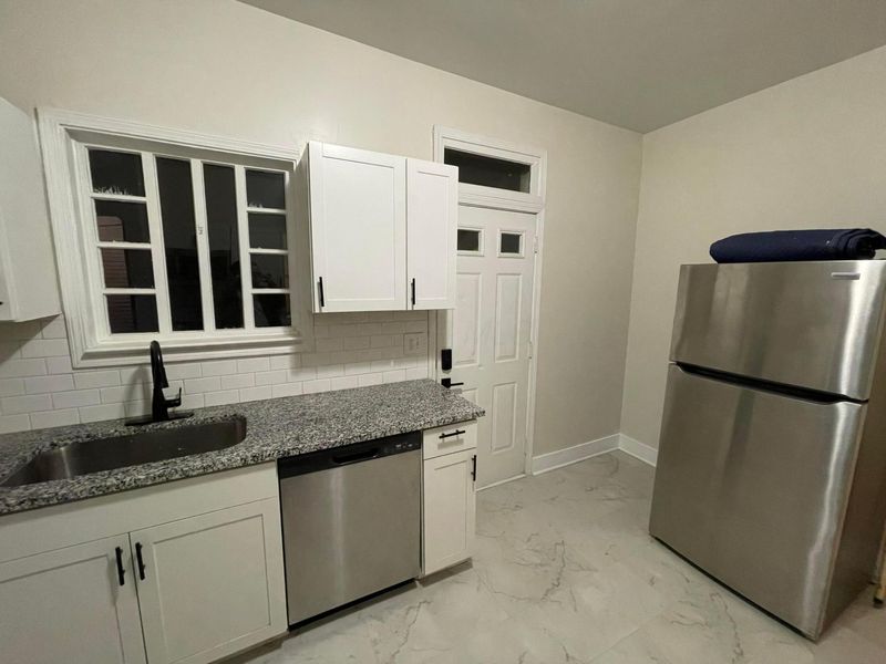 287 E Woodrow Avenue, Columbus, OH 43207 Photo 3