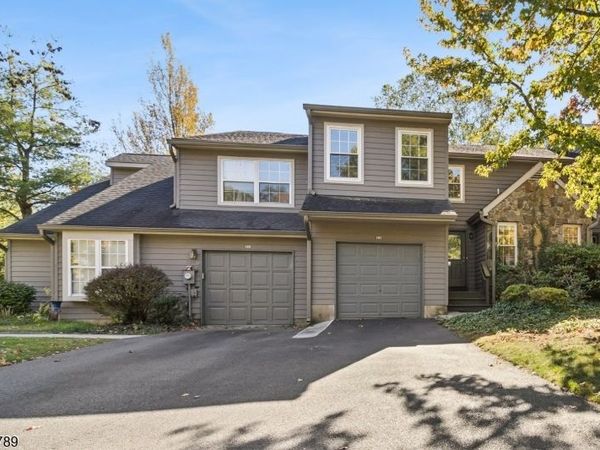 10 Brookline Ct, Montgomery, NJ 08540