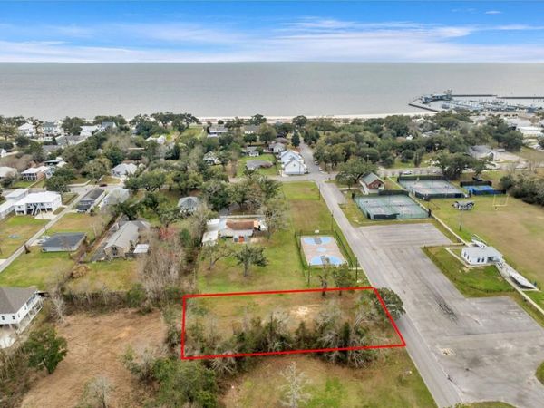 234 Fleitas Ave., Pass Christian, MS 39571
