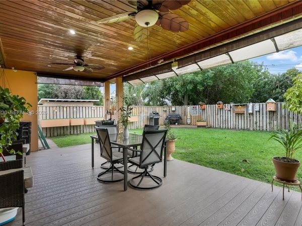 316 S 24th Ave , Hollywood, FL 33020