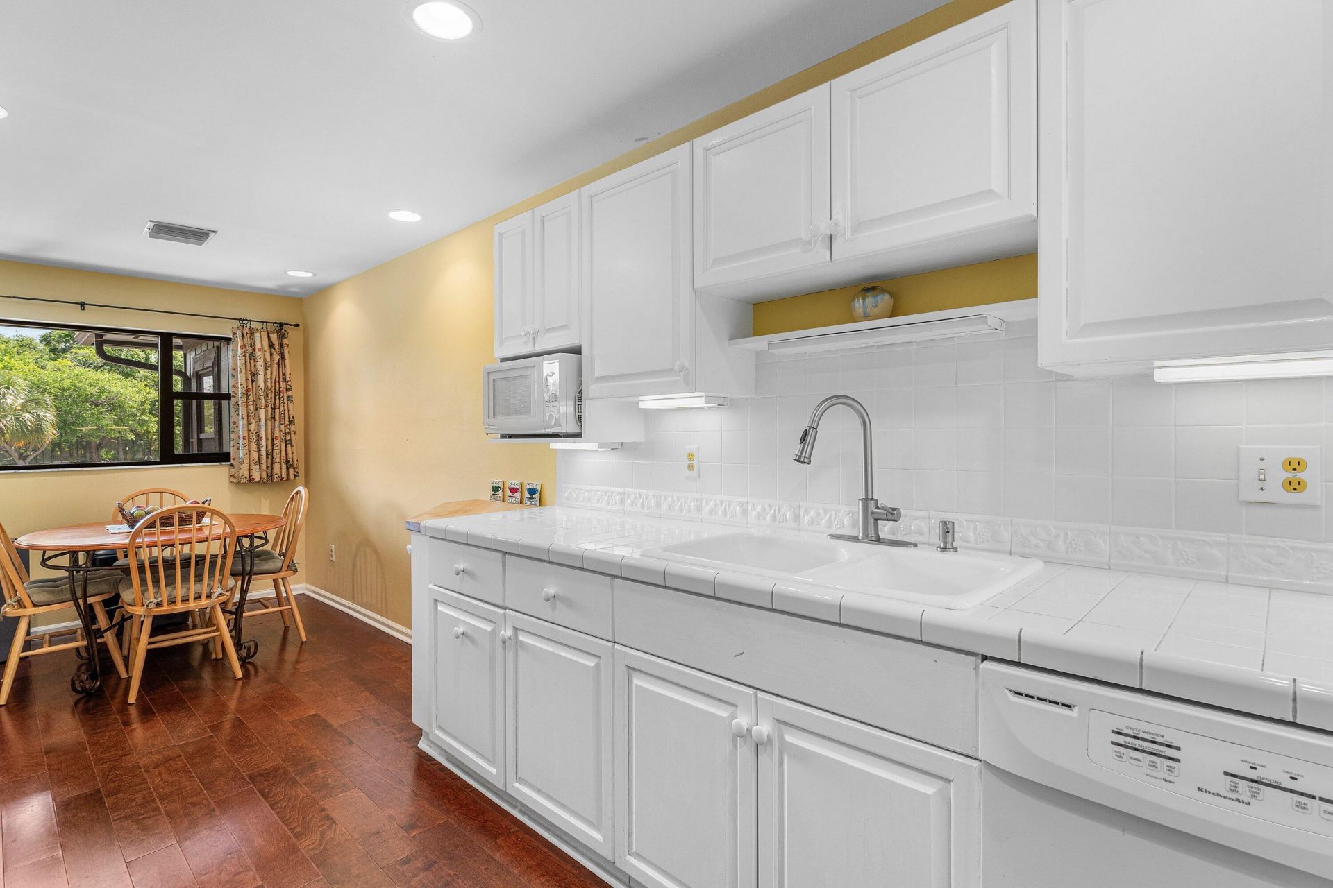 13329 Polo Club Road, Unit 206, Wellington, FL 33414 Photo