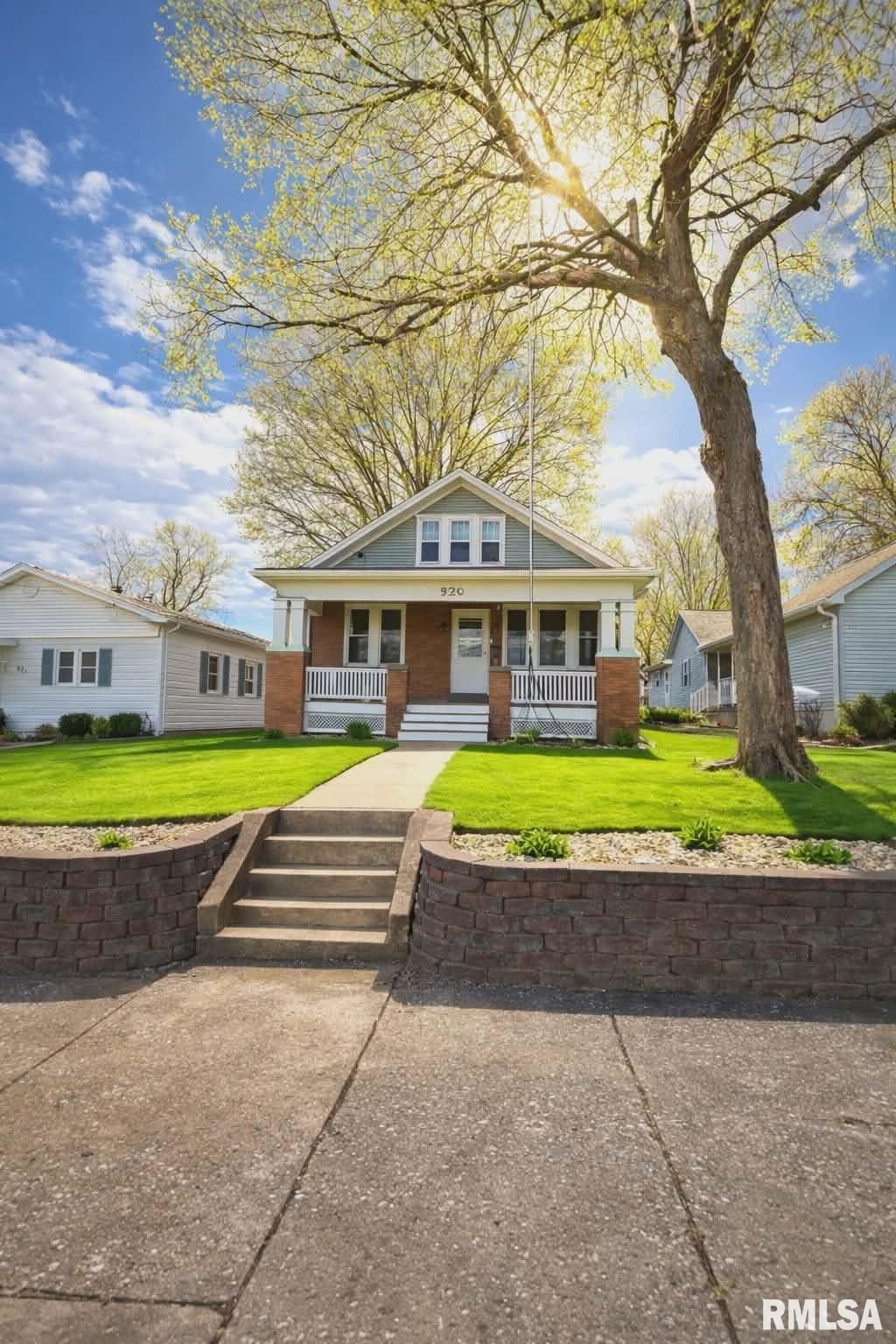 820 S 16th Street, Quincy, IL 62301 Main Photo