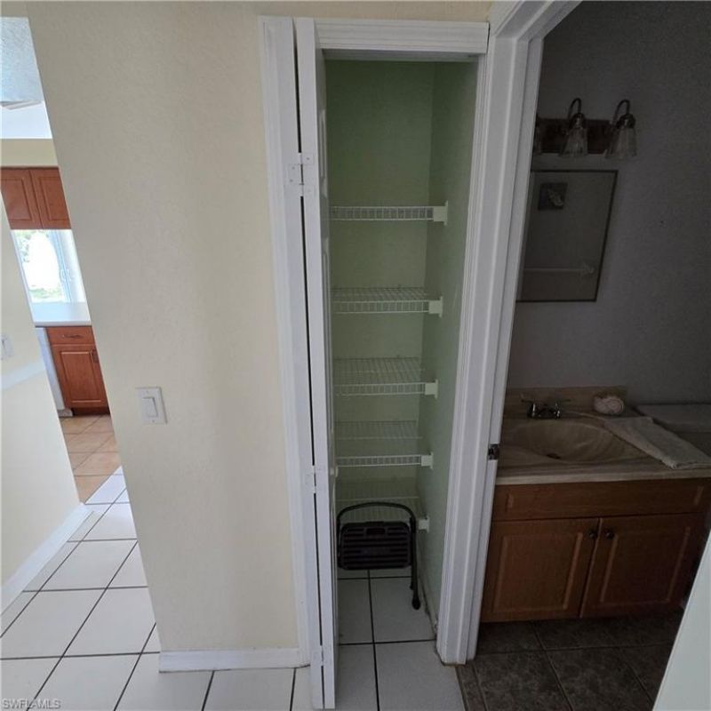 308 NW 20th Ter , Cape Coral, FL 33993 Photo