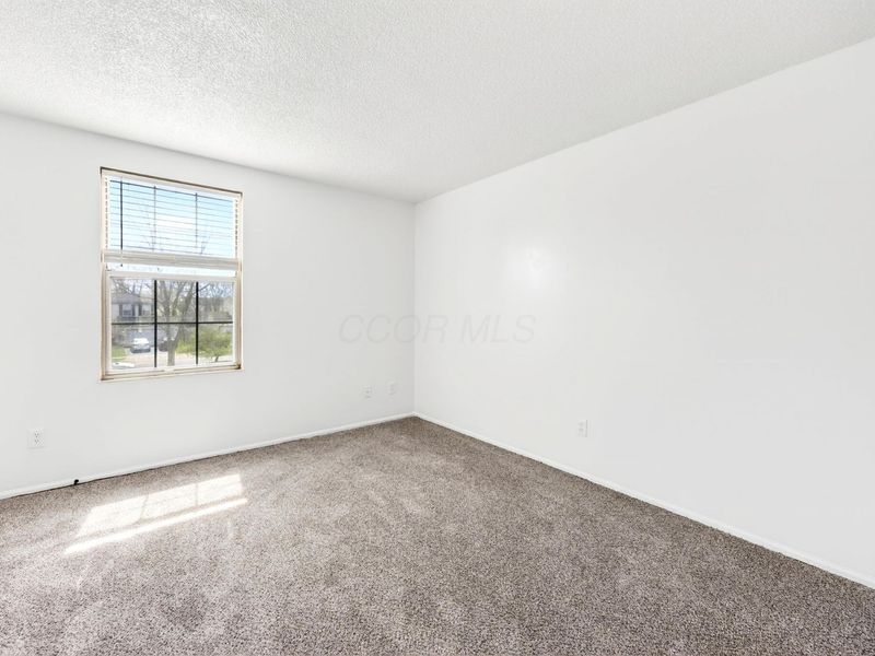 5080 Springdale Boulevard, Unit 31F, Hilliard, OH 43026 Photo 26