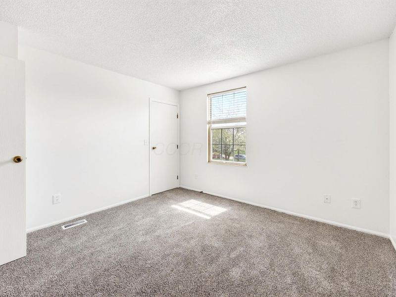 5080 Springdale Boulevard, Unit 31F, Hilliard, OH 43026 Photo 27