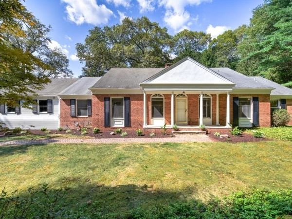 89 Pocono Rd, Denville, NJ 07834