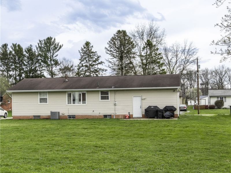 235 32nd Street SW, Canton, OH 44706 Photo 3