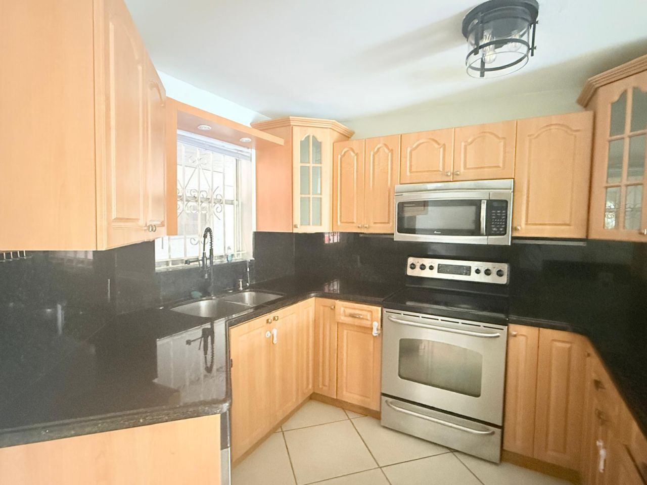 1750 W 46th Street, Unit 222, Hialeah, FL 33012 Photo