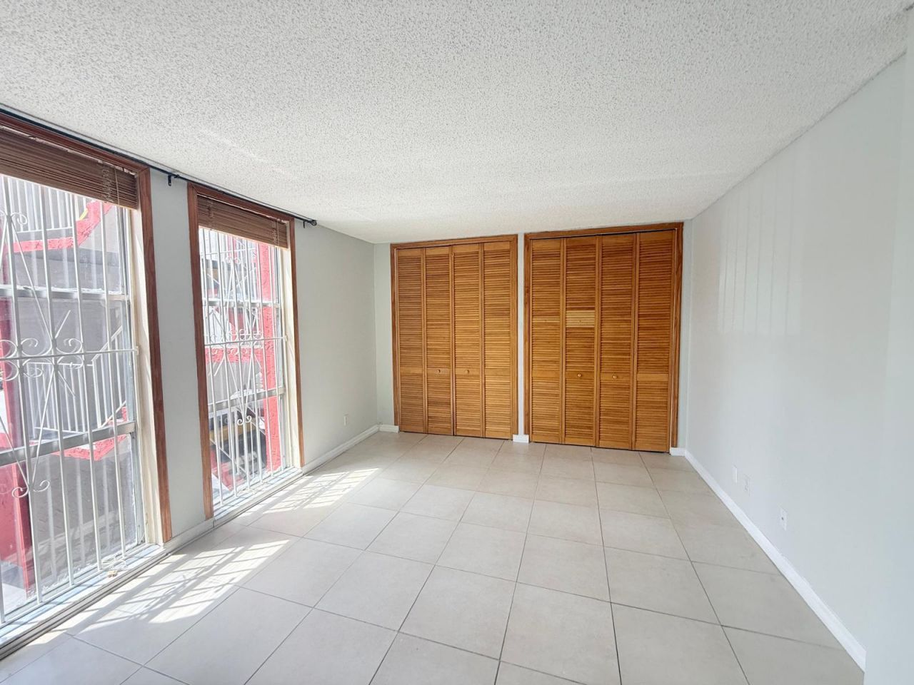 1750 W 46th Street, Unit 222, Hialeah, FL 33012 Photo