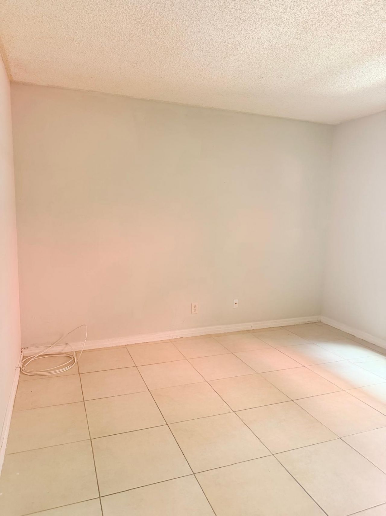 1750 W 46th Street, Unit 222, Hialeah, FL 33012 Photo