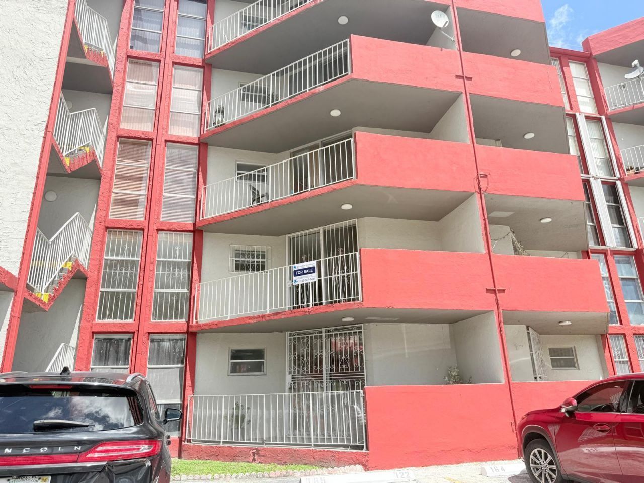 1750 W 46th Street, Unit 222, Hialeah, FL 33012 Photo