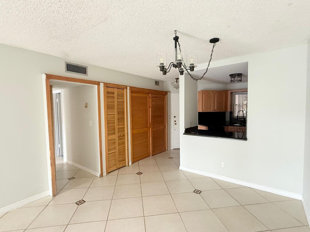 1750 W 46th Street, Unit 222, Hialeah, FL 33012 Photo
