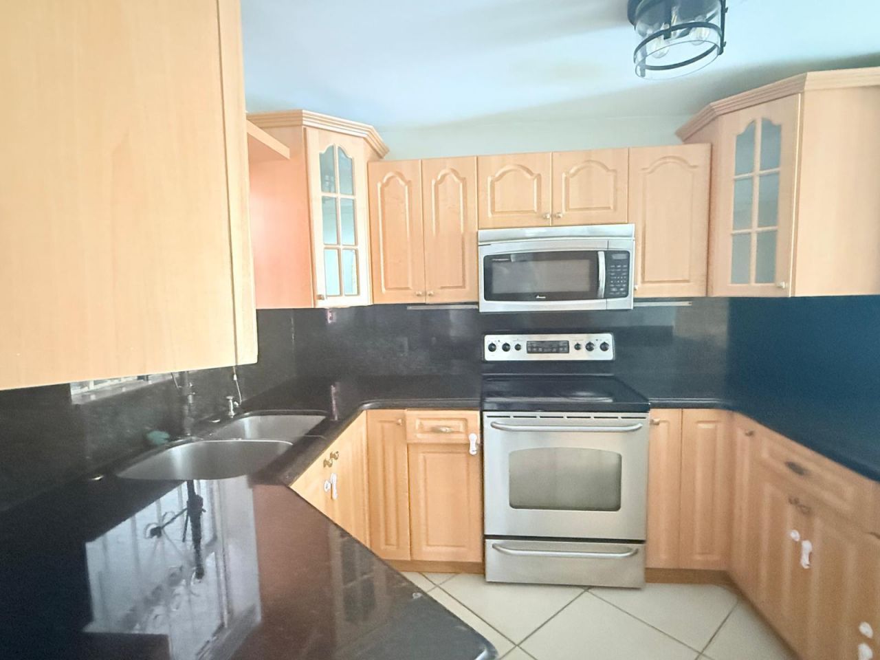 1750 W 46th Street, Unit 222, Hialeah, FL 33012 Photo