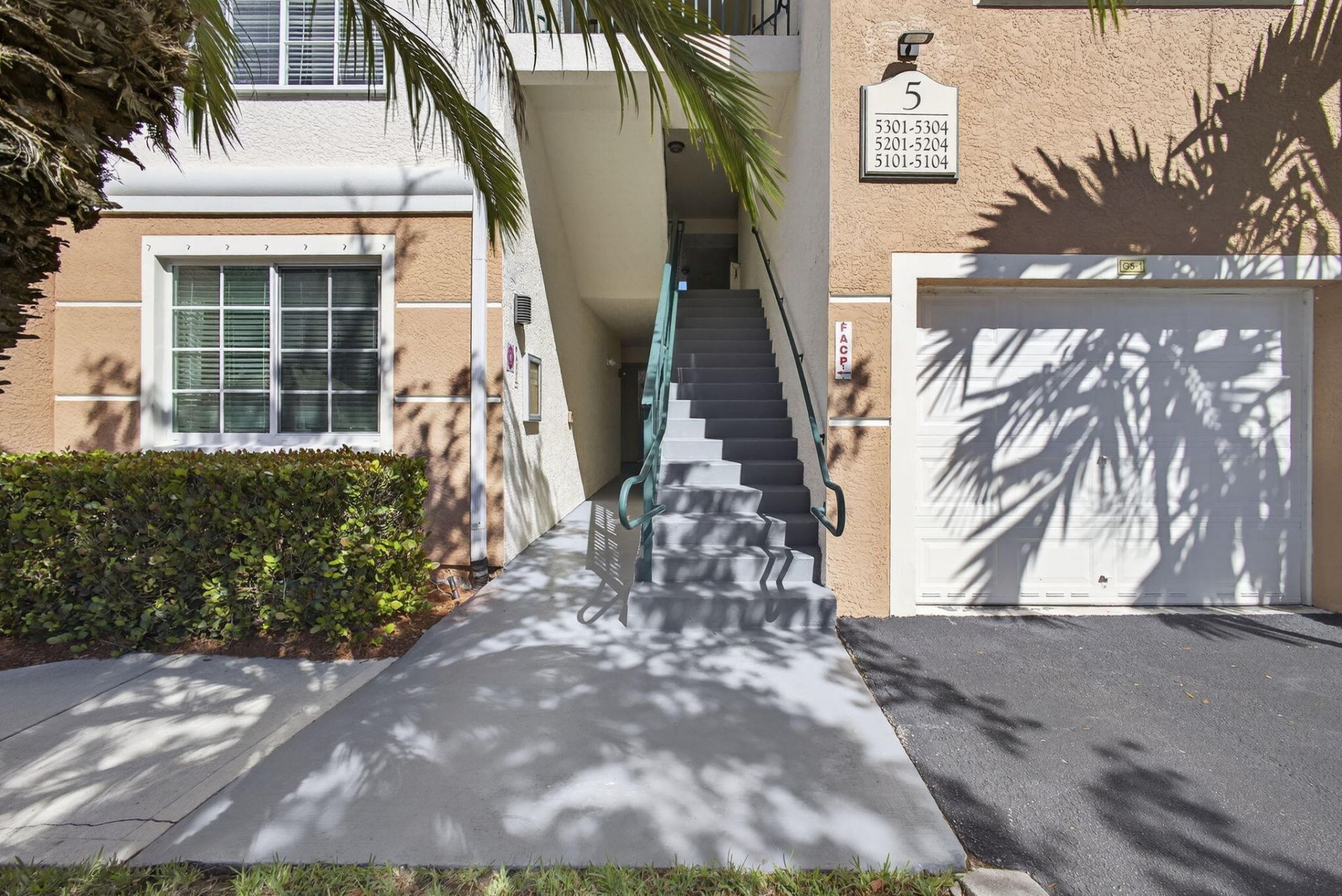 5301 Myrtlewood Circle E, Palm Beach Gardens, FL 33418 Photo