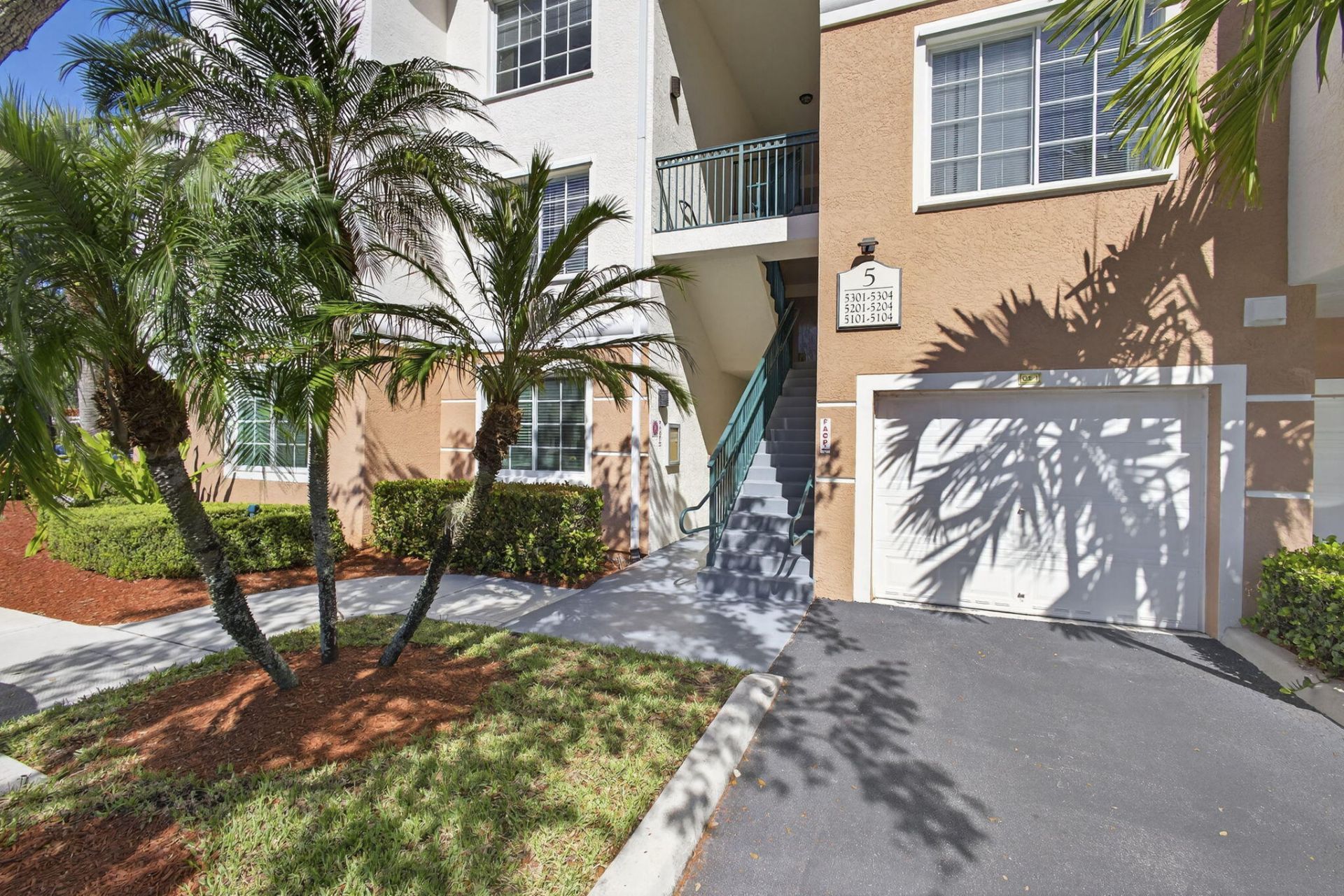 5301 Myrtlewood Circle E, Palm Beach Gardens, FL 33418 Photo