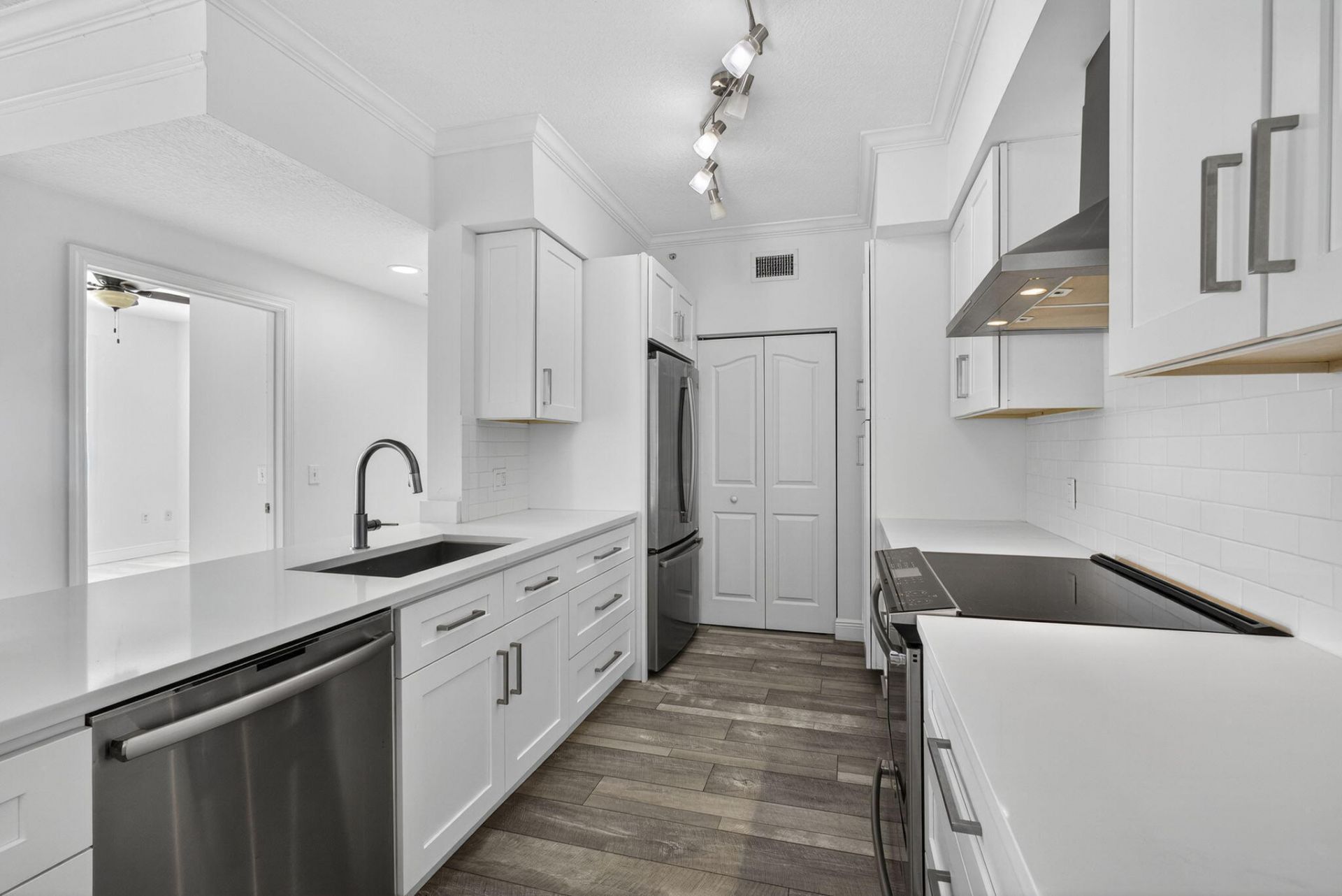 5301 Myrtlewood Circle E, Palm Beach Gardens, FL 33418 Photo