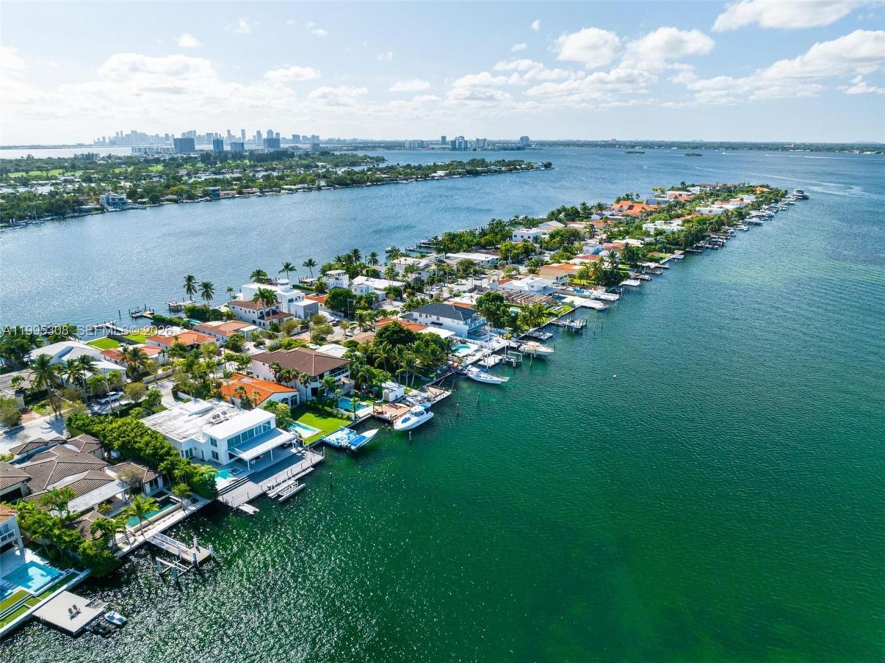 1055 Stillwater Dr , Miami Beach, FL 33141 Photo