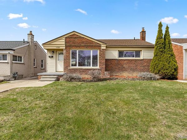 11321 Lenore Avenue, Redford Twp, MI 48239