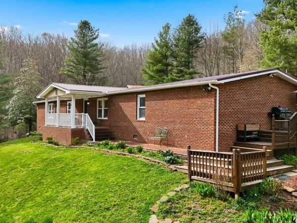 7209 Hunsucker Road, Norton, VA 24273