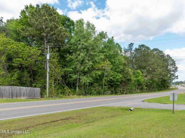 Hal Crocker Road, Ellisville, MS 39437