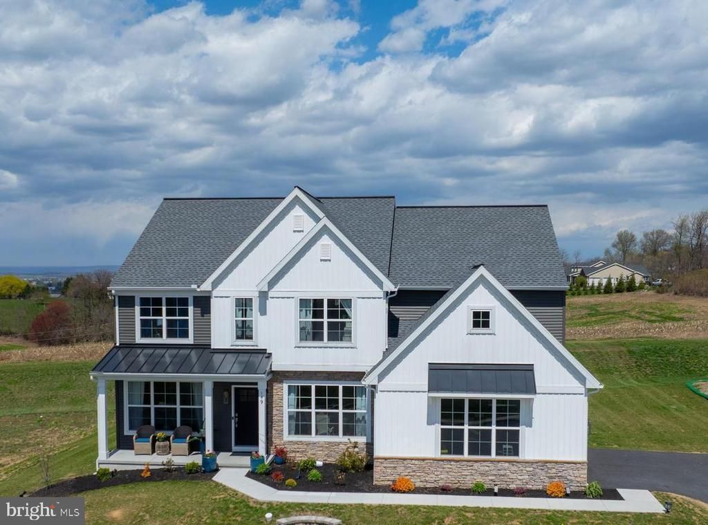 149 COPPER RIDGE DRIVE, NEWMANSTOWN, PA 17073