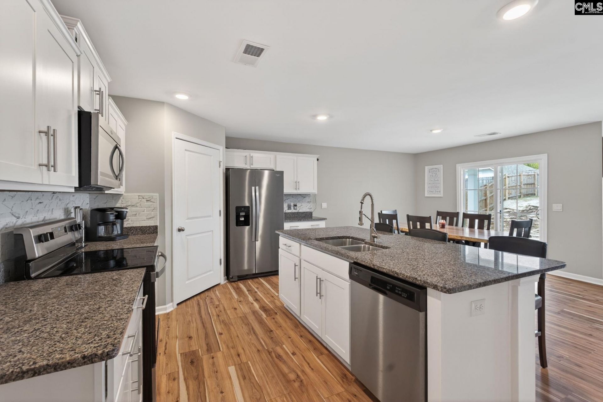 172 Carrington Drive Photo 17