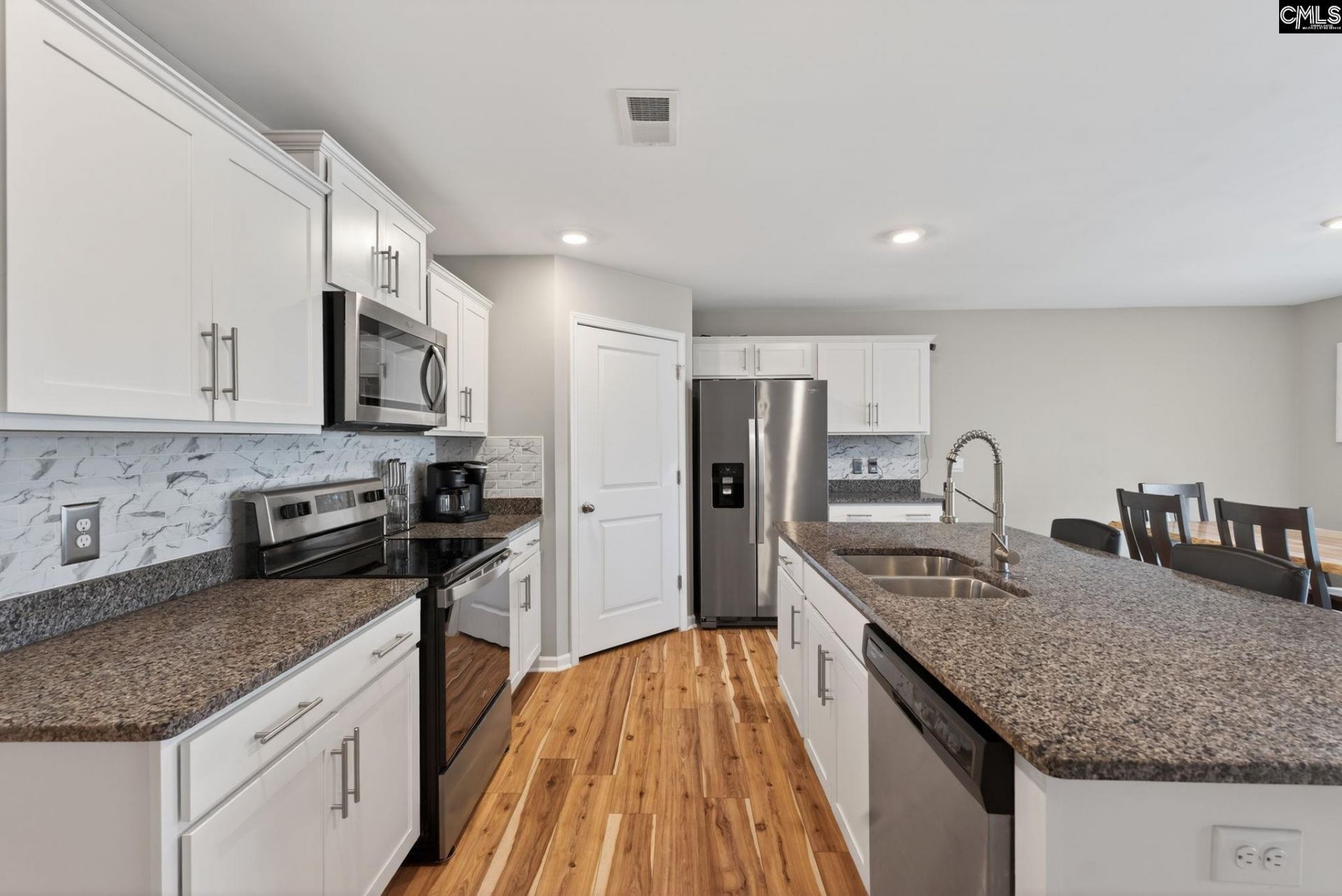 172 Carrington Drive Photo 18