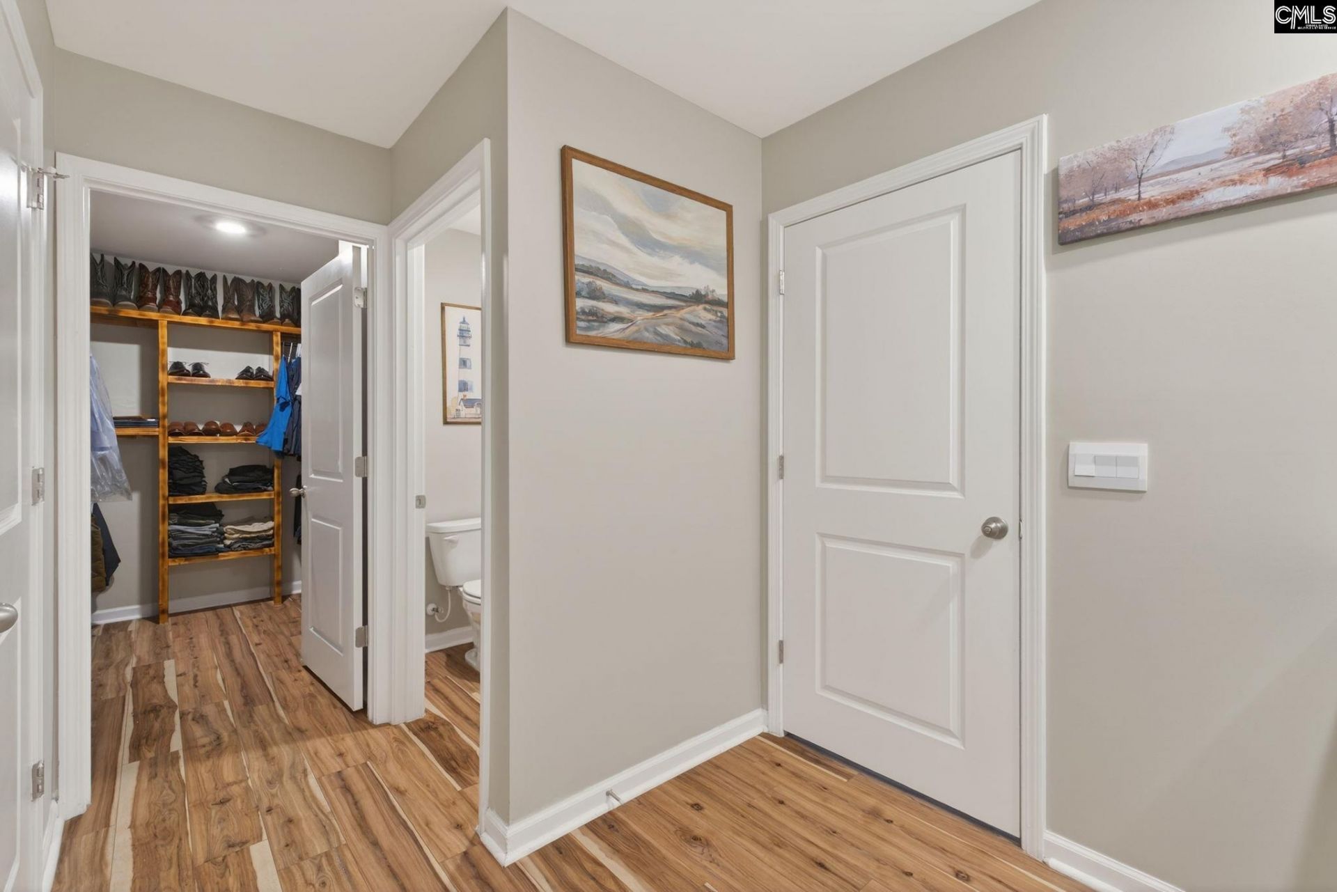 172 Carrington Drive Photo 32