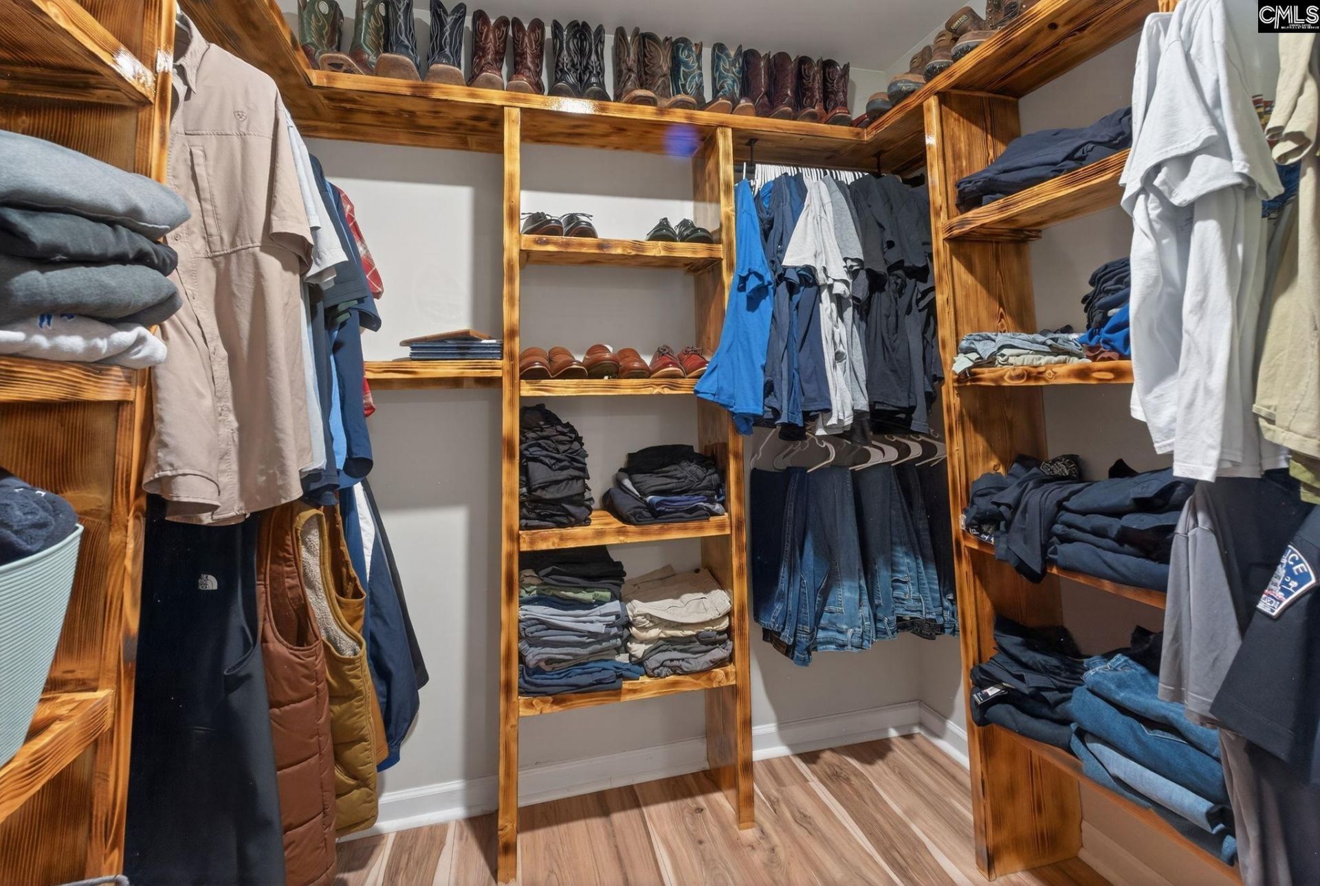 172 Carrington Drive Photo 34