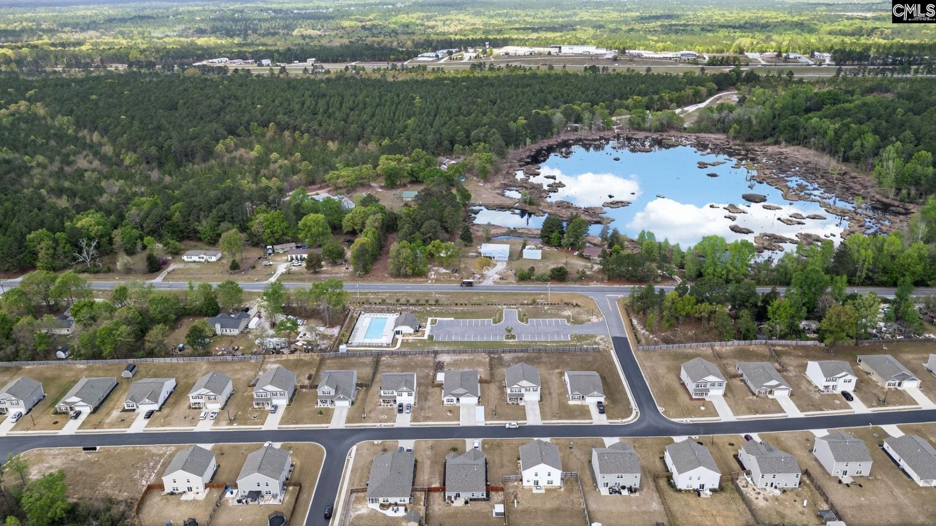 172 Carrington Drive Photo 43