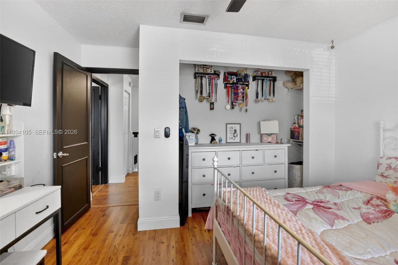 12147 SW 49th Ct, Cooper City, FL 33330 Photo