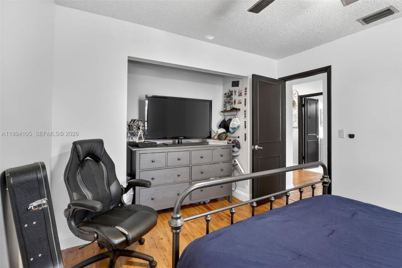 12147 SW 49th Ct, Cooper City, FL 33330 Photo