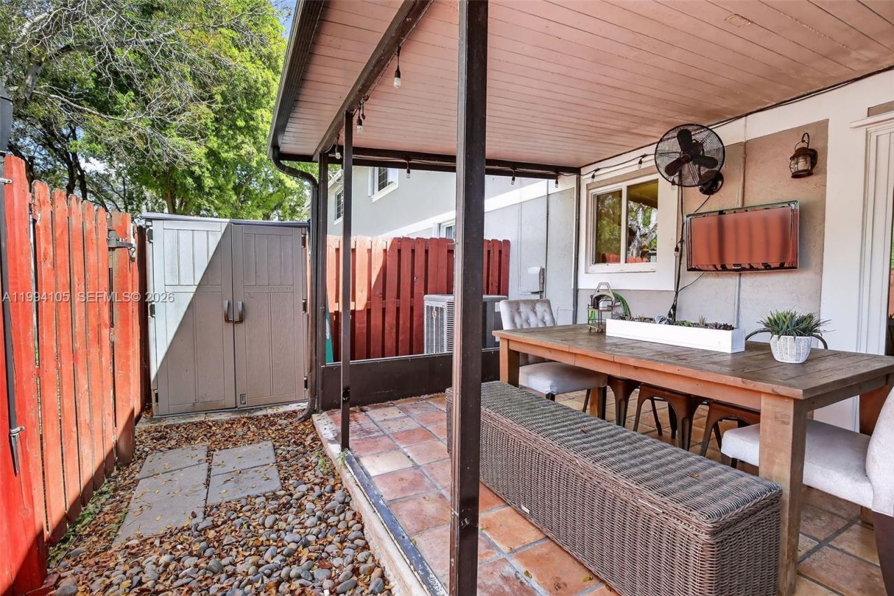 12147 SW 49th Ct, Cooper City, FL 33330 Photo