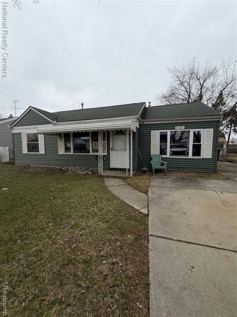 27321 Grandmont Street, Roseville, MI 48066 Main Photo