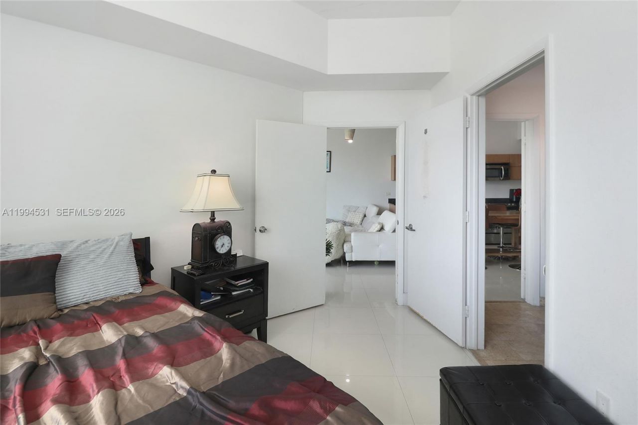 350 S Miami Ave, Unit 4110, Miami, FL 33130 Photo