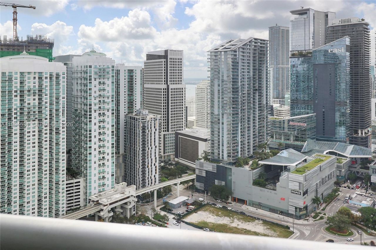 350 S Miami Ave, Unit 4110, Miami, FL 33130 Photo