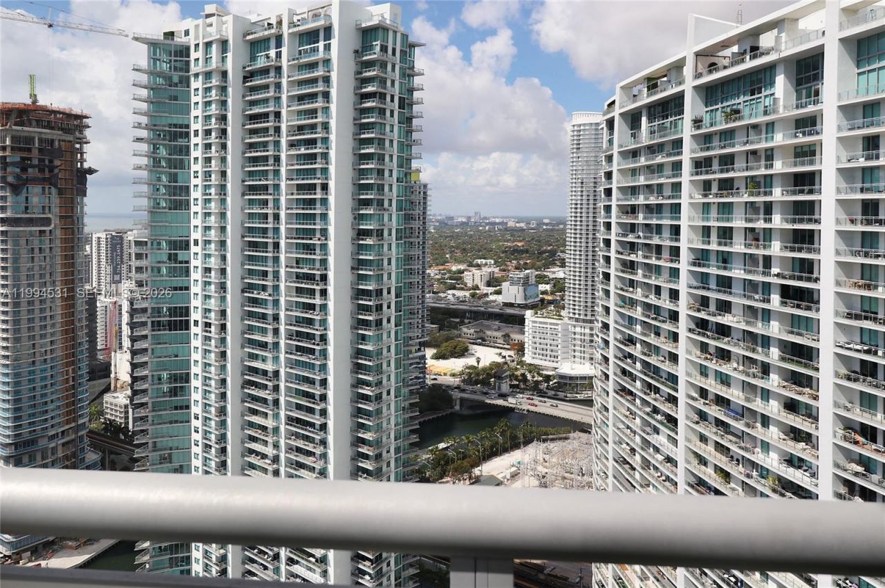 350 S Miami Ave, Unit 4110, Miami, FL 33130 Photo