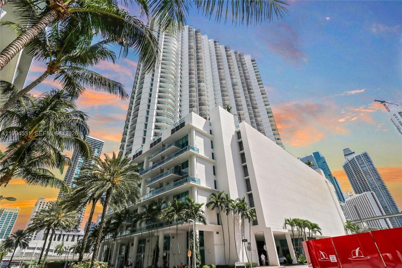 350 S Miami Ave, Unit 4110, Miami, FL 33130 Photo