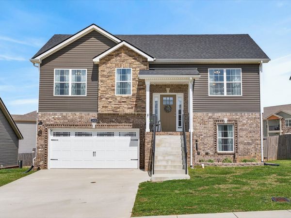 1929 Sydney Louise Dr, Clarksville, TN 37042